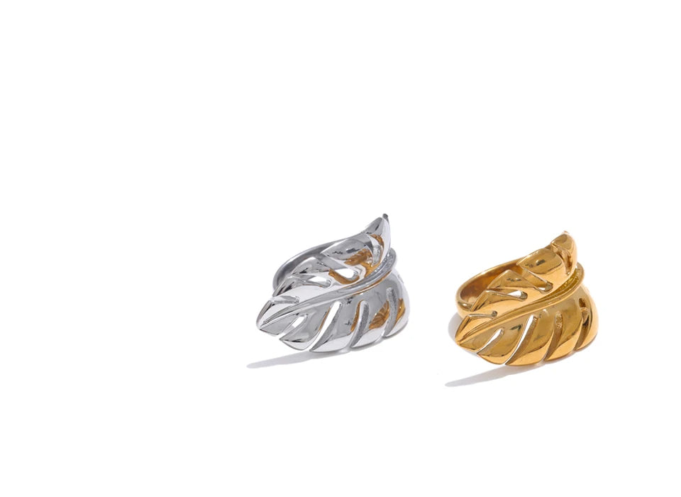 Leaf Ring, Bold and Elegant Design