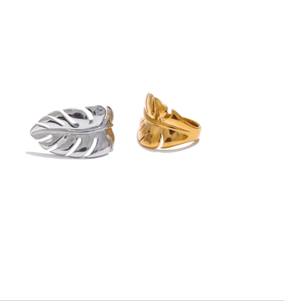 Leaf Ring, Bold and Elegant Design