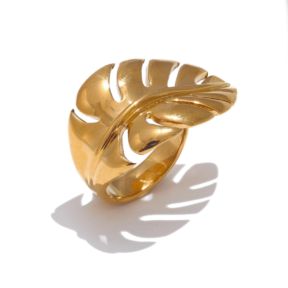 Leaf Ring, Bold and Elegant Design